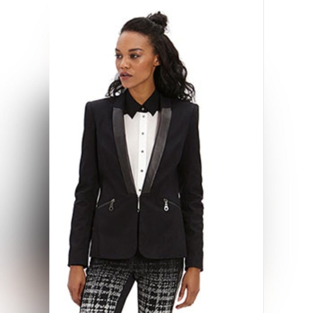 L.A.M.B. Cotton Canvas with Leather Blazer in Black. Size 6